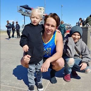 Meet your Posher, Chase